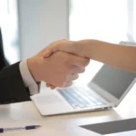 Minimalny kapitał zakładowy spółki z o.o. – czy 5000 zł wystarczy?